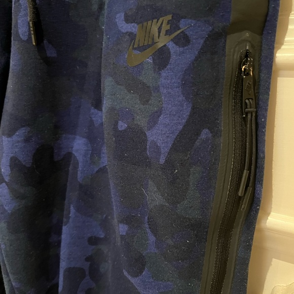 Nike sweatpants - Picture 4 of 6